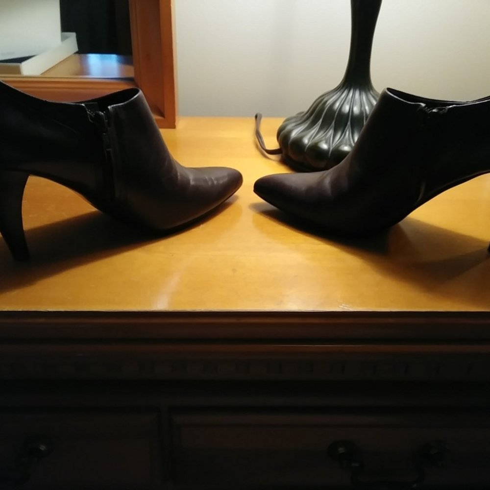 Nine West - Picture 5 of 6